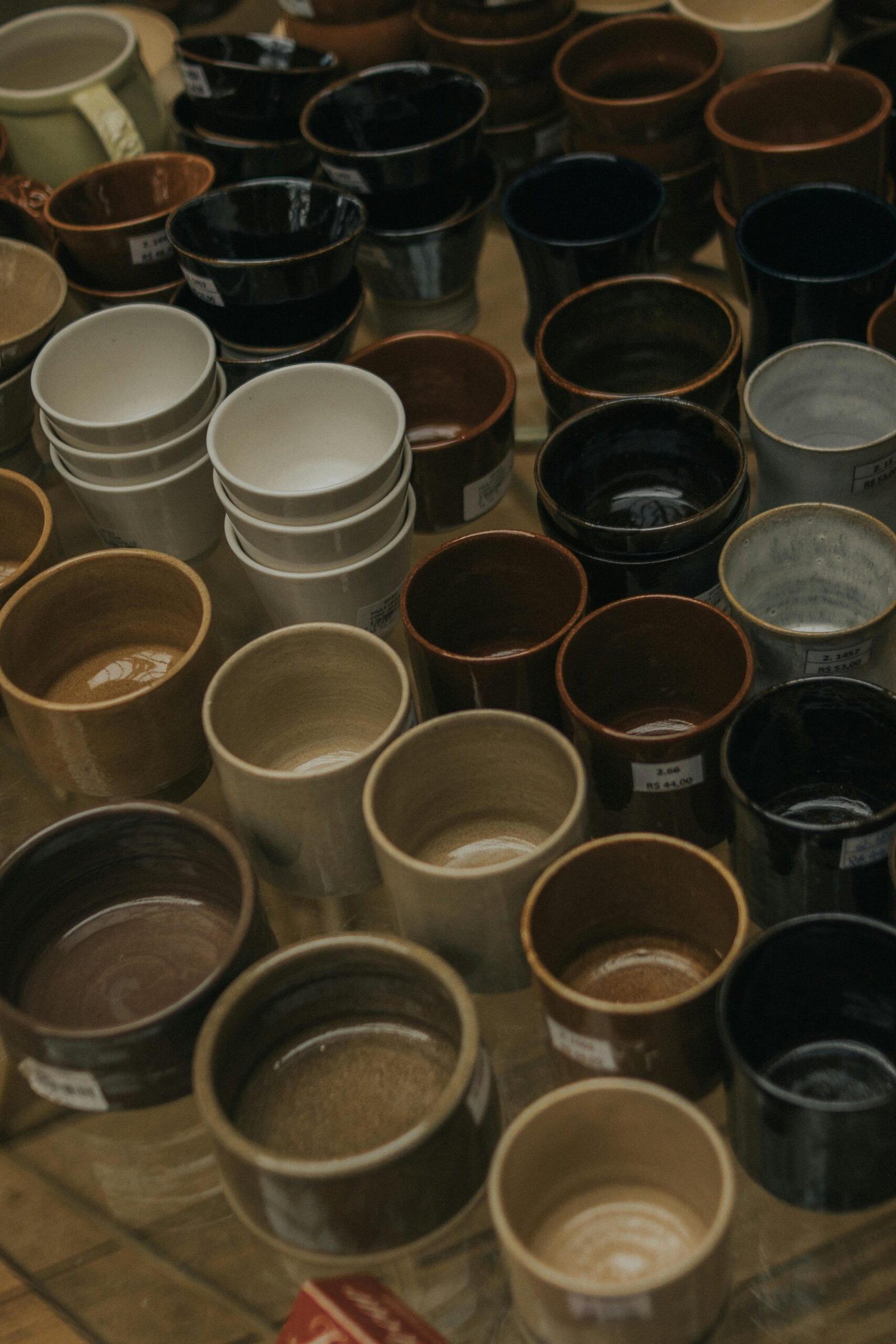 pexels-julianemonarifotografia-30654318 JARRONES DE CERAMICA